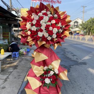 Kệ hoa hồng khai trương, kệ hoa khai trương đẹp, kệ hoa khai trương, mẫu hoa khai trương