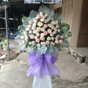 Kệ hoa viếng đẹp, kệ hoa viếng, kệ hoa tang lễ, hoa tang lễ đẹp