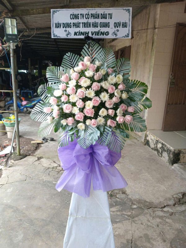 Kệ hoa viếng đẹp, kệ hoa viếng, kệ hoa tang lễ, hoa tang lễ đẹp