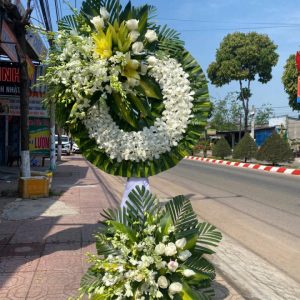 Kệ hoa viếng đẹp, kệ hoa viếng, kệ hoa tang lễ, hoa tang lễ đẹp