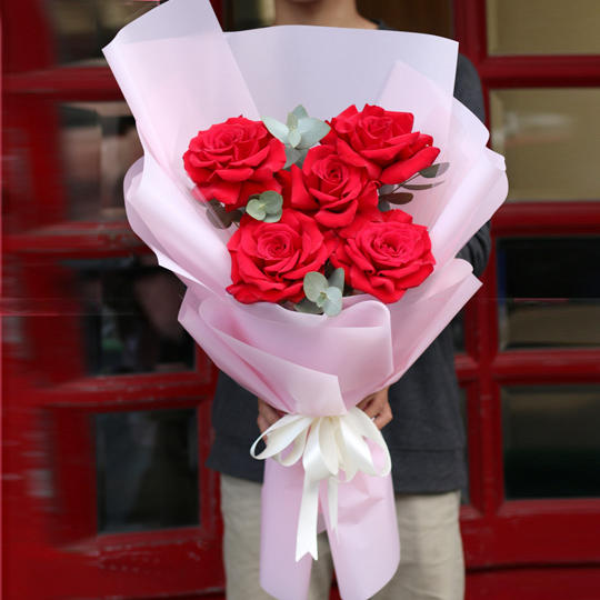 Bó hoa hồng 5 bông