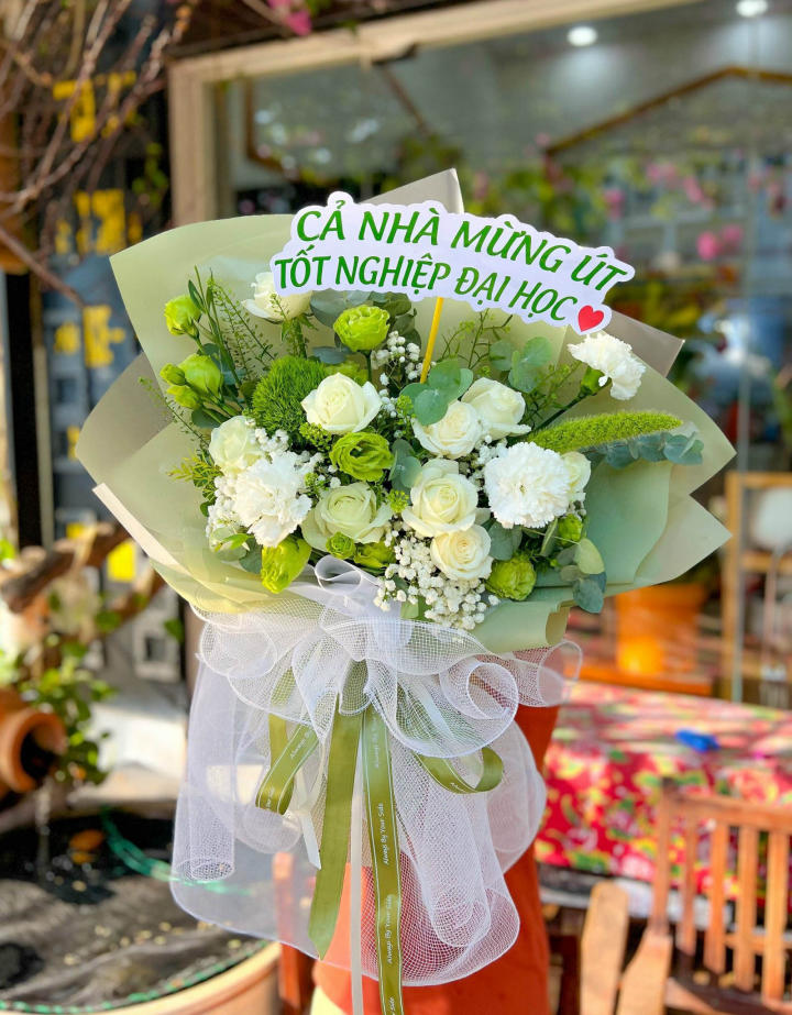 Bó hoa hồng xanh lá cây 