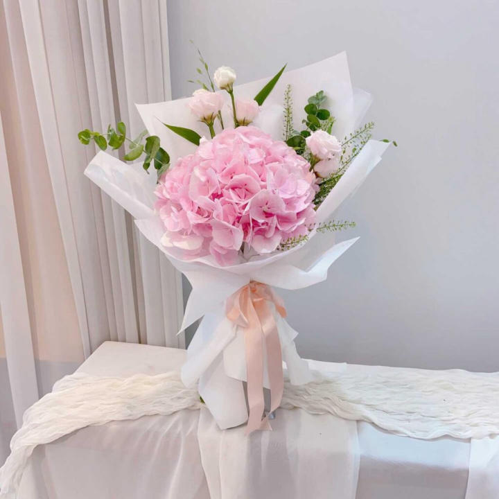 Bó hoa cẩm tú cầu hồng