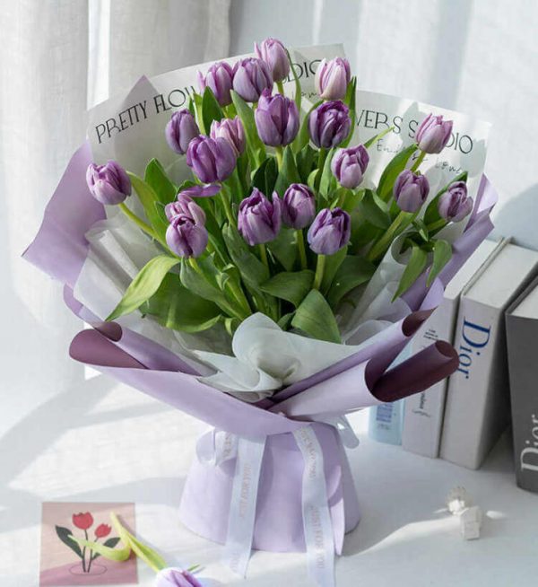 Bó hoa tulip tím