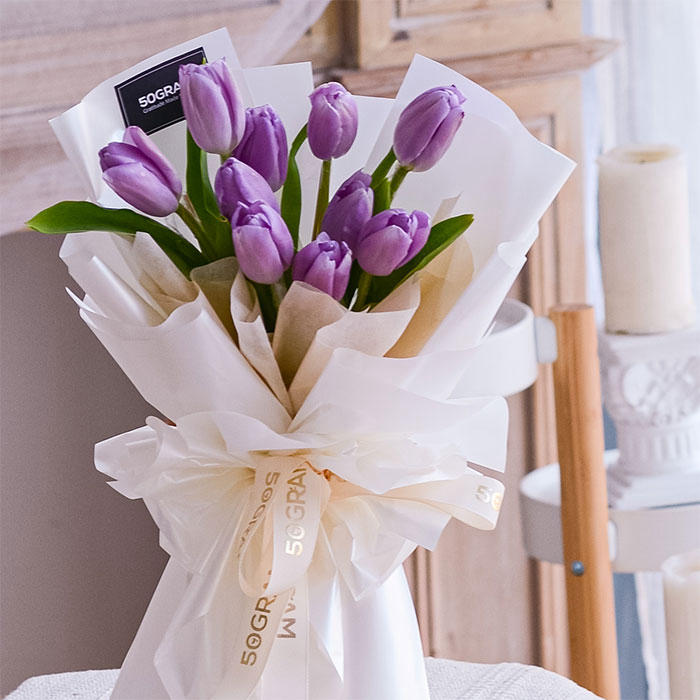 Bó hoa tulip tím