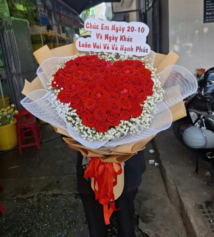 Bó hoa hồng 99 bông