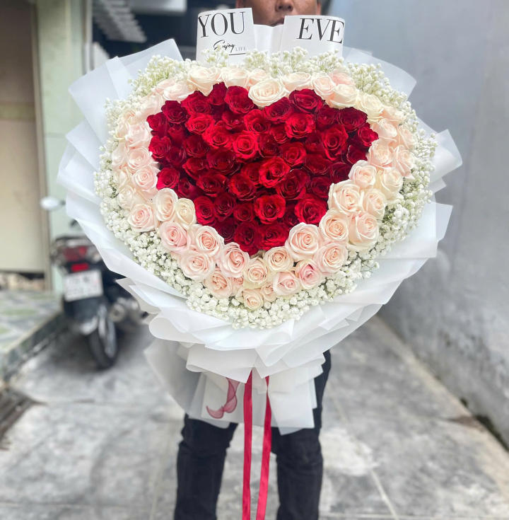 Bó hoa hồng hình trái tim