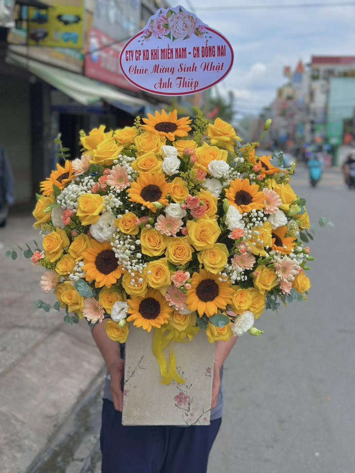 Giỏ hoa sinh nhật, giỏ hoa sinh nhật đẹp, hoa sinh nhật đẹp
