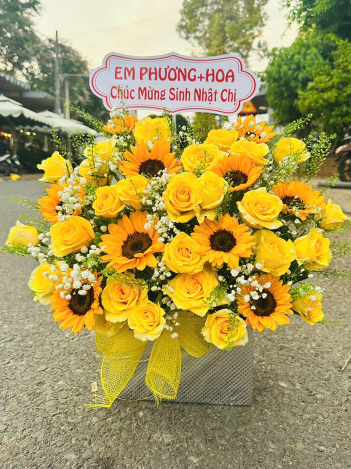 Giỏ hoa sinh nhật, giỏ hoa sinh nhật đẹp, hoa sinh nhật đẹp