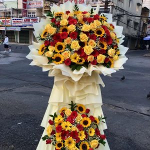 hoa khai trương đẹp, lẳng hoa khai trương, kệ hoa khai trương