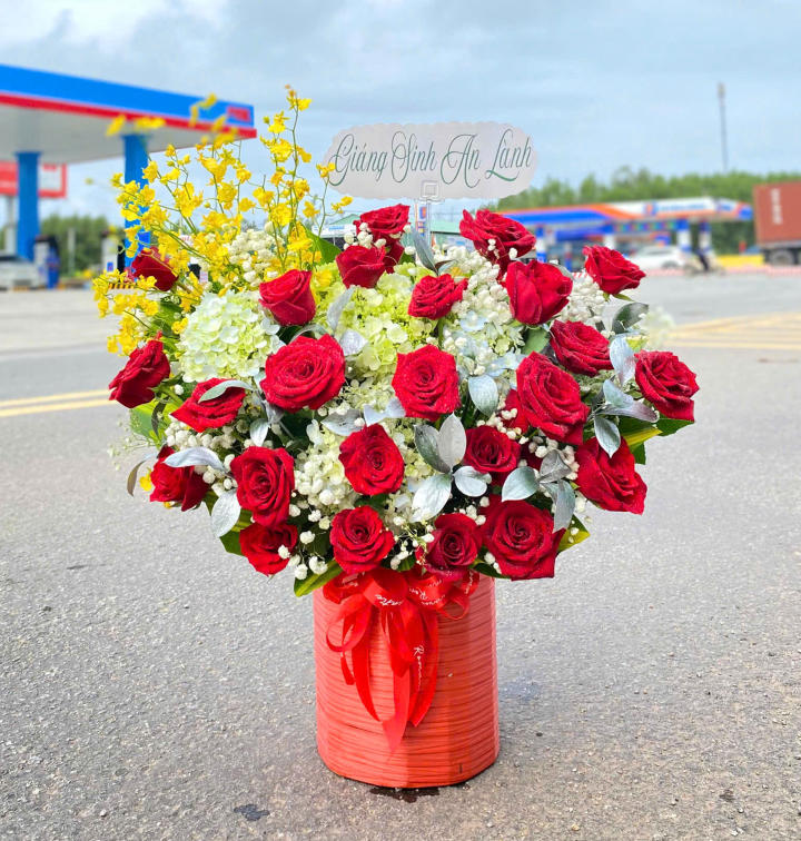 Hoa chúc mừng 8/3 cho công ty đối tác nữ