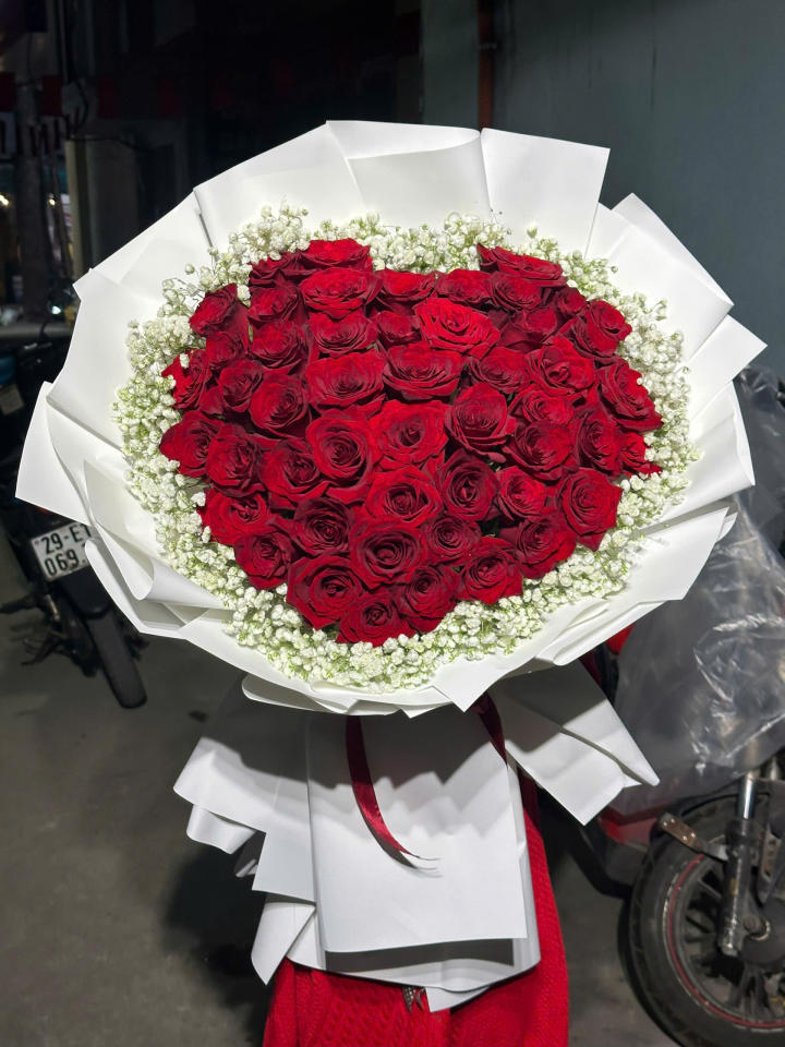 Hoa chúc mừng 8/3 cho bạn gái