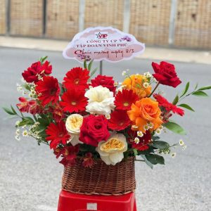 Giỏ hoa đẹp tặng ngày của mẹ