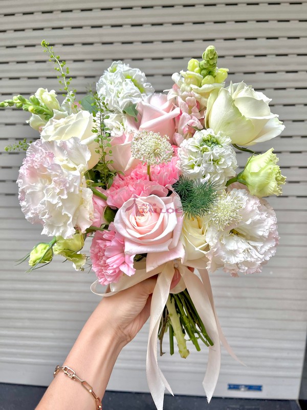 Bó Hoa Cưới Cát Tường Hồng Pastel Ngọt Ngào