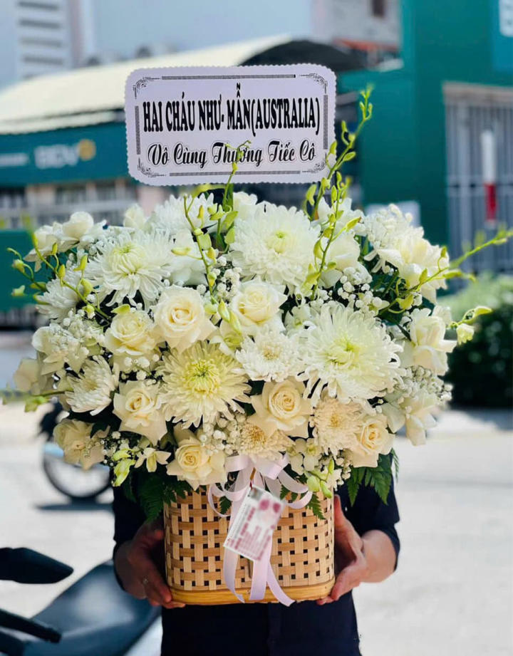 Giỏ hoa lễ phật đản, lẳng hoa lễ phật đản, hoa lễ phật đản