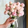 bó hoa cưới mẫu đơn​