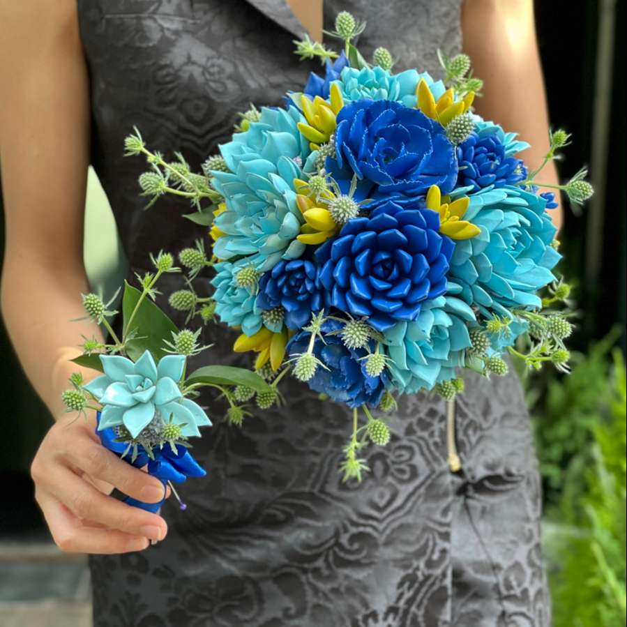 Bó Hoa Cưới Sen Đá Cá Tính Dành Cho Cô Dâu Trẻ