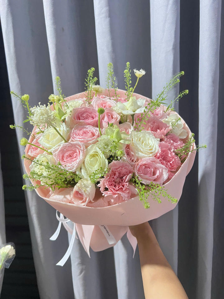 hoa kỷ niệm ngày cưới